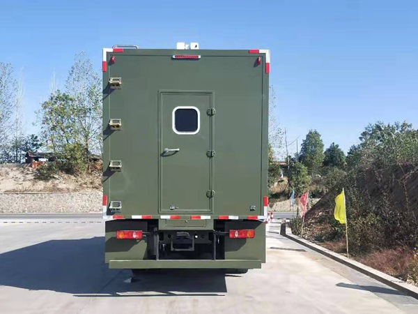 东风天锦野战宿营车(8-12人)