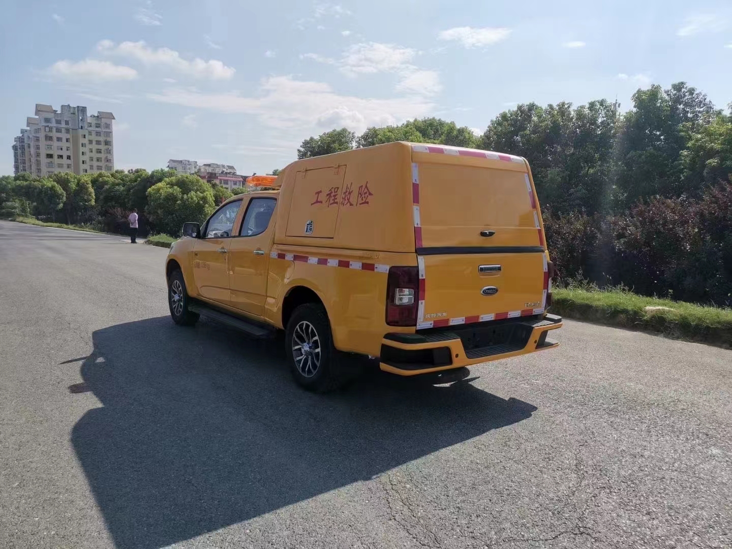 五十铃皮卡500方排水车(便携)