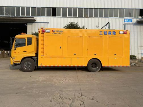 东风天锦4000方排水车(便携)