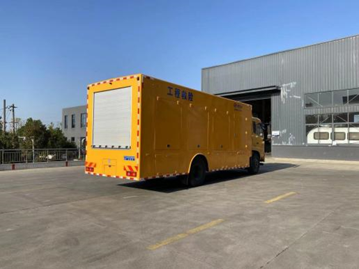 东风天锦4000方排水车(便携)