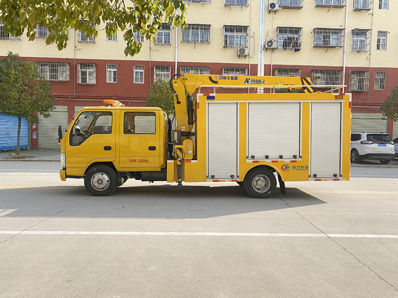 五十铃带吊1000方排水车(便携)