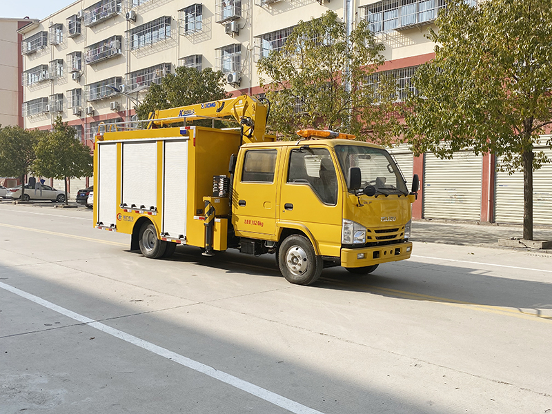 五十铃带吊1000方排水车(便携)